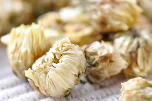 菊花茶適合長期喝嗎 菊花茶多久喝一次好 菊花茶適合長期喝嗎 菊花茶多久喝一次好