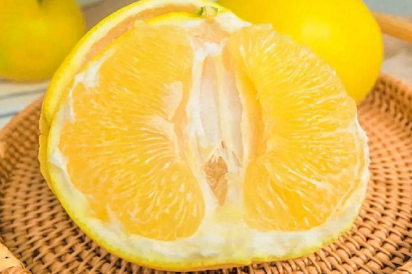 葡萄柚用手剝嗎 葡萄柚怎么吃不流汁