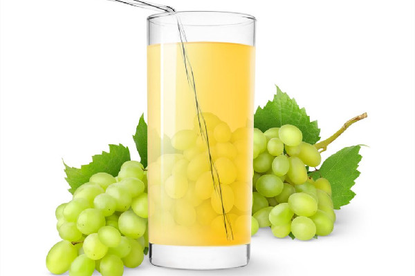 葡萄汁和葡萄酒的區(qū)別 葡萄汁可以兌白酒嗎 葡萄汁和葡萄酒的區(qū)別 葡萄汁可以兌白酒嗎