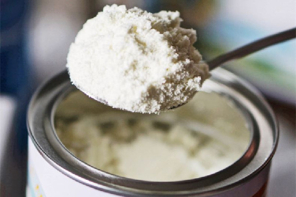 羊奶粉和牛奶粉哪個更好更有營養(yǎng) 羊奶粉和牛奶粉的區(qū)別 羊奶粉和牛奶粉哪個更好更有營養(yǎng) 羊奶粉和牛奶粉的區(qū)別