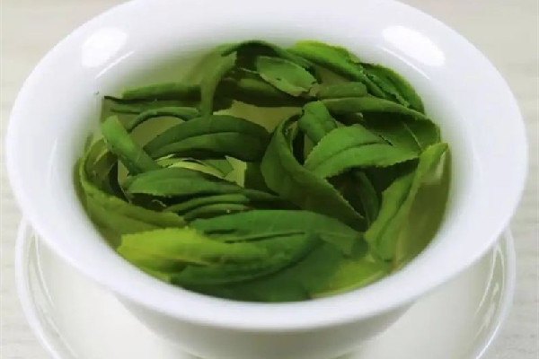 六安瓜片對(duì)身體有什么好處 六安瓜片可以降血壓?jiǎn)? alt=