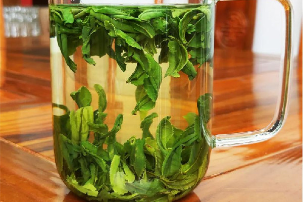 六安瓜片對(duì)身體有什么好處 六安瓜片可以降血壓?jiǎn)? alt=