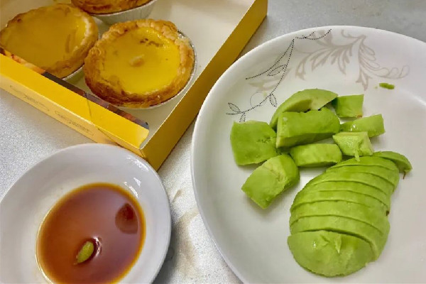 牛油果有豐胸效果嗎 牛油果對(duì)卵巢子宮有好處嗎 牛油果有豐胸效果嗎 牛油果對(duì)卵巢子宮有好處嗎