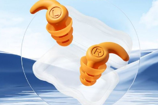 游泳耳塞會(huì)不會(huì)碰到耳膜 游泳耳塞對(duì)耳朵有沒(méi)有傷害 游泳耳塞會(huì)不會(huì)碰到耳膜 游泳耳塞對(duì)耳朵有沒(méi)有傷害