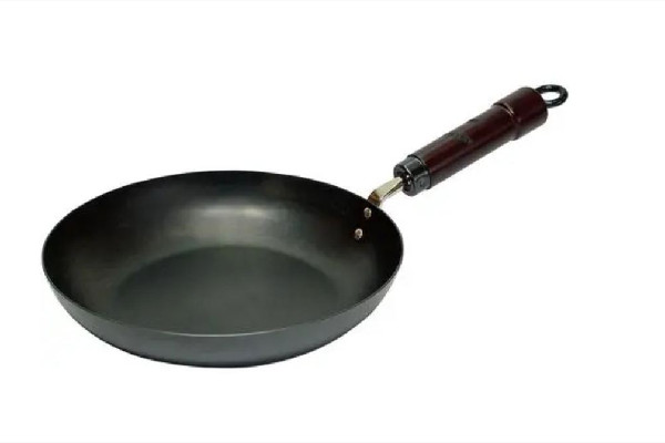 平底鍋是生鐵好還是熟鐵好 平底鍋什么材質(zhì)的好用安全 平底鍋是生鐵好還是熟鐵好 平底鍋什么材質(zhì)的好用安全