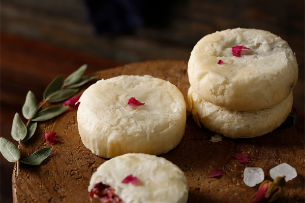 鮮花餅用什么面粉 鮮花餅可以用低筋面粉做嗎 鮮花餅用什么面粉 鮮花餅可以用低筋面粉做嗎