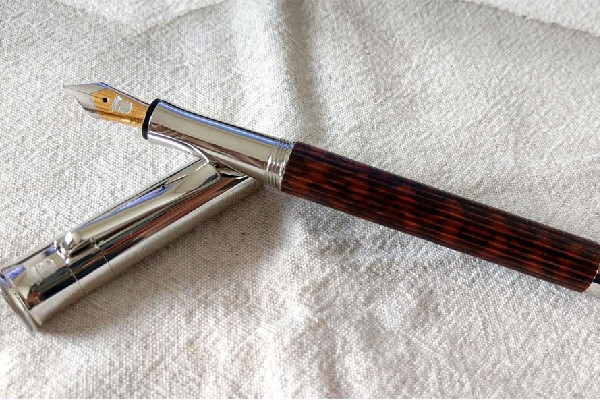 鋼筆會越用越順滑嗎 鋼筆買回來直接用嗎 鋼筆會越用越順滑嗎 鋼筆買回來直接用嗎