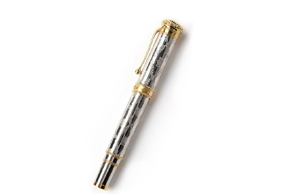 鋼筆怎么裝墨囊 鋼筆怎么拿是正確方法 鋼筆怎么裝墨囊 鋼筆怎么拿是正確方法