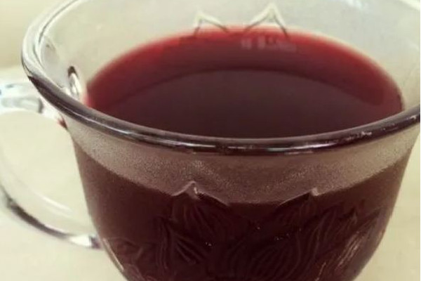 桑葚酒和葡萄酒哪個酒更好 桑葚酒和葡萄酒能一起喝嗎 桑葚酒和葡萄酒哪個酒更好 桑葚酒和葡萄酒能一起喝嗎