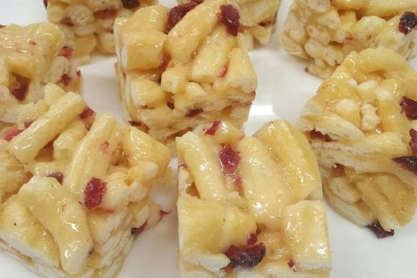 沙琪瑪?shù)臓I(yíng)養(yǎng)和功效 沙琪瑪適合孩子吃嗎 沙琪瑪?shù)臓I(yíng)養(yǎng)和功效 沙琪瑪適合孩子吃嗎