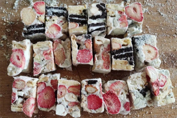 雪花酥要放涼多久才切塊 雪花酥切的時(shí)候拉絲是怎么回事 雪花酥要放涼多久才切塊 雪花酥切的時(shí)候拉絲是怎么回事