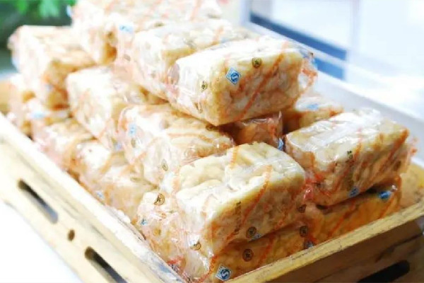 沙琪瑪放干了怎樣變軟 沙琪瑪放冰箱會(huì)變硬嗎 沙琪瑪放干了怎樣變軟 沙琪瑪放冰箱會(huì)變硬嗎