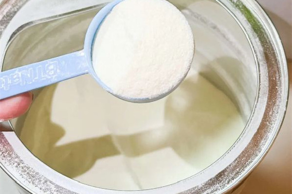 老年奶粉會乳糖不耐受嗎 老年奶粉會引起腸脹氣嗎 老年奶粉會乳糖不耐受嗎 老年奶粉會引起腸脹氣嗎