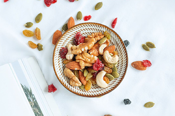 堅果的功效與作用 堅果可以補充哪些營養(yǎng) 堅果的功效與作用 堅果可以補充哪些營養(yǎng)