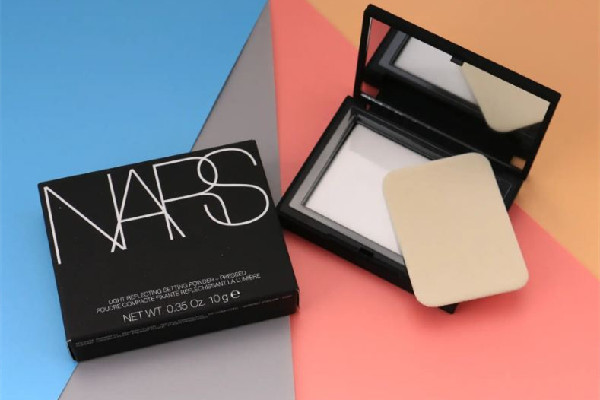 粉餅摔碎了如何修復(fù) 粉餅碎了還能用嗎 粉餅摔碎了如何修復(fù) 粉餅碎了還能用嗎